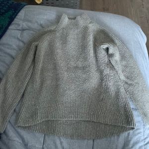 Madewell womens grey wool blend sweater. Size medium
